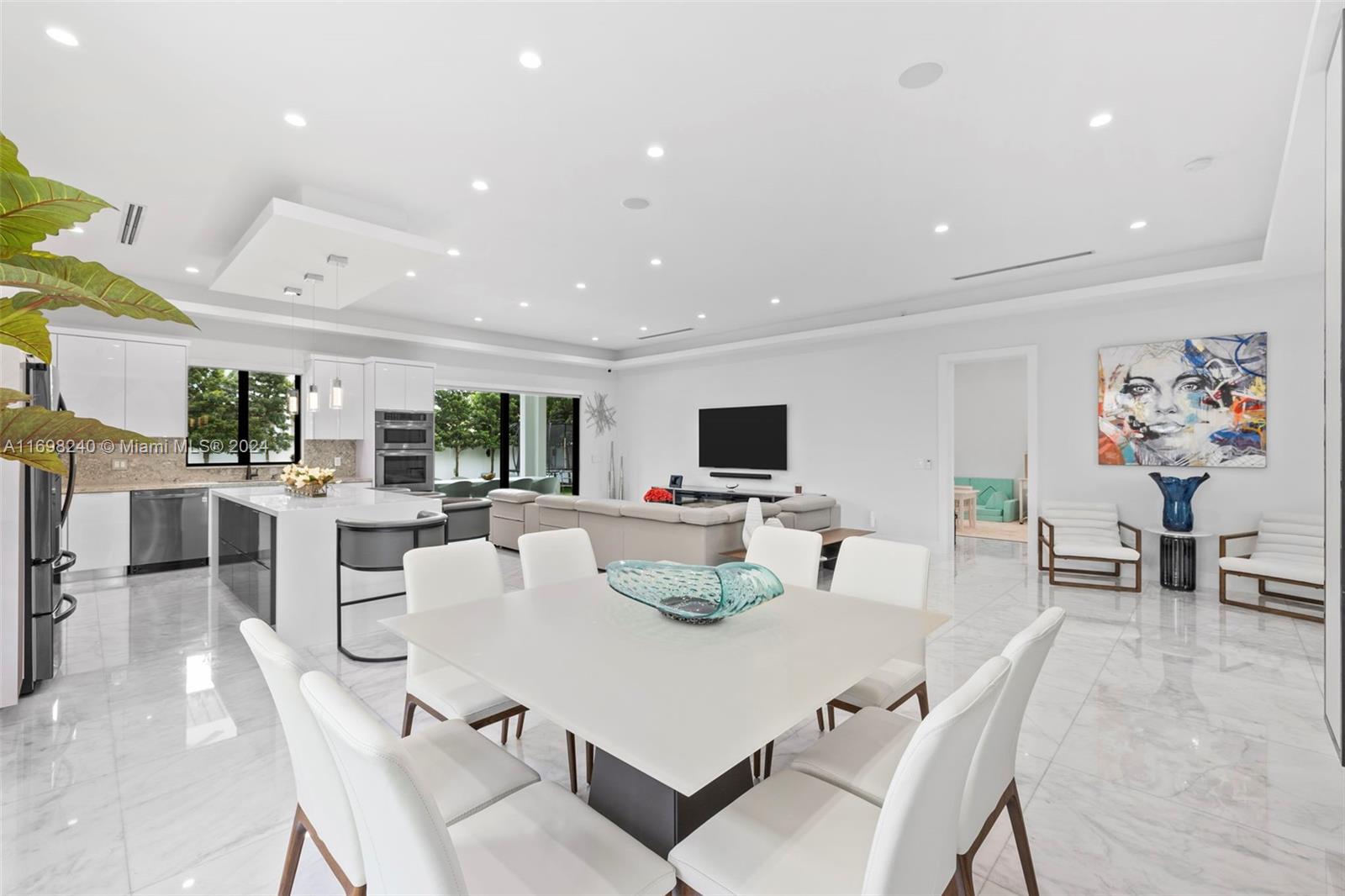 CORAL PINES - Residential