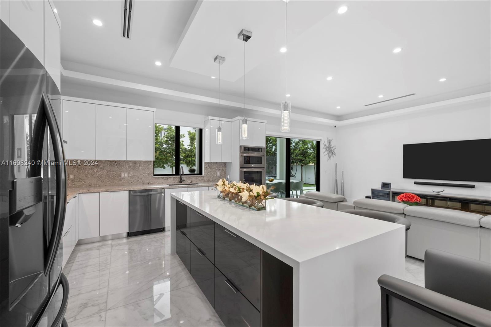 CORAL PINES - Residential