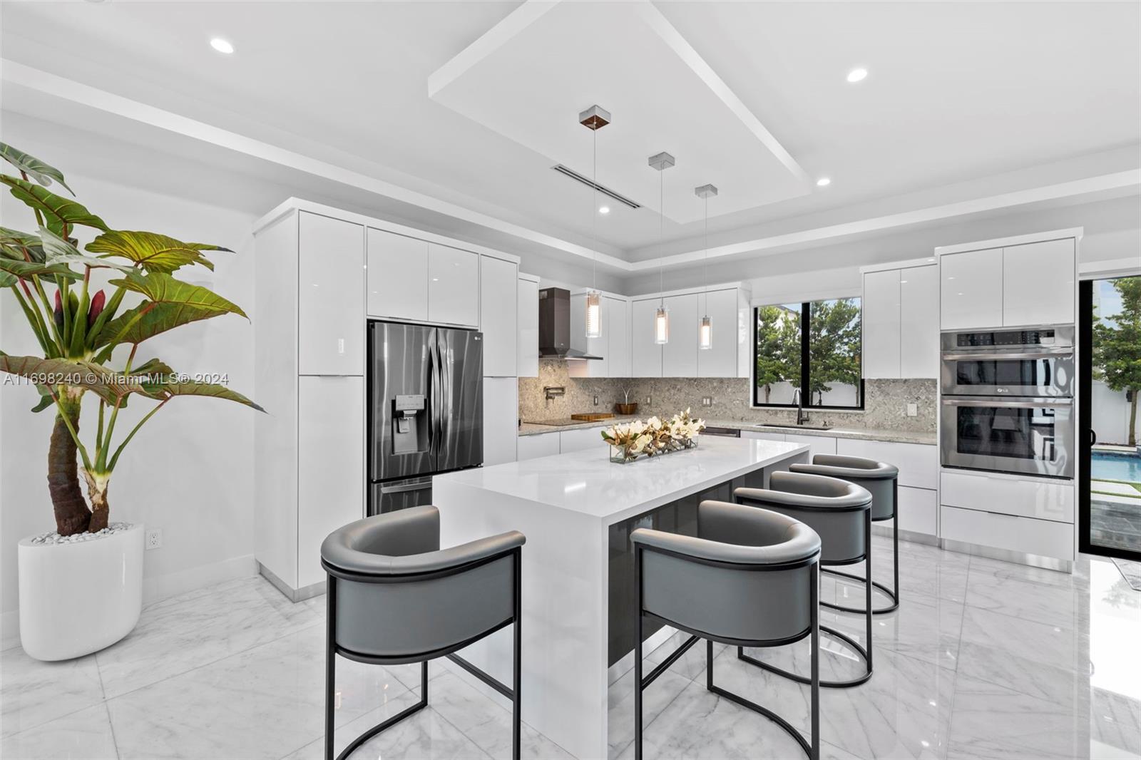 CORAL PINES - Residential