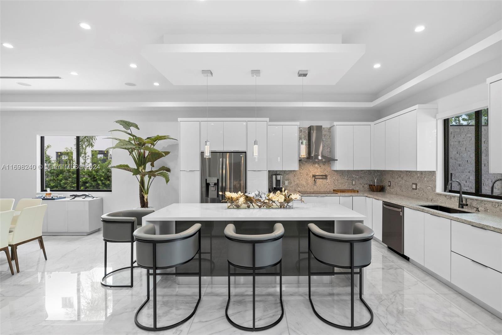 CORAL PINES - Residential