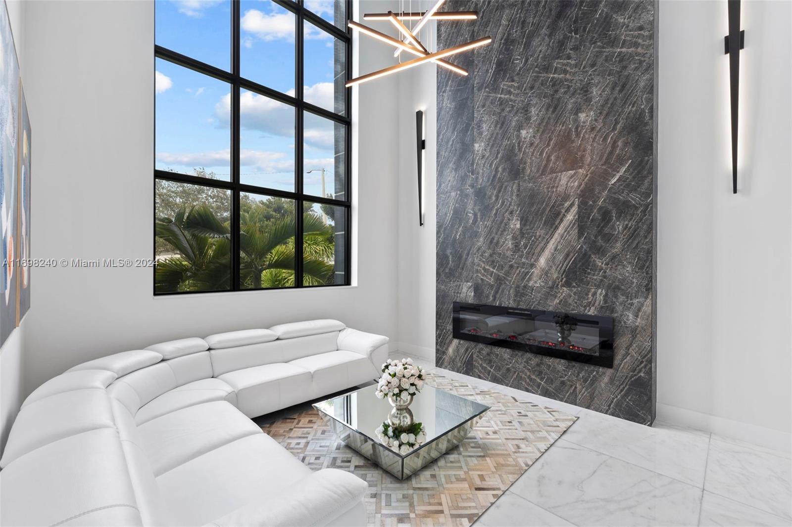 CORAL PINES - Residential