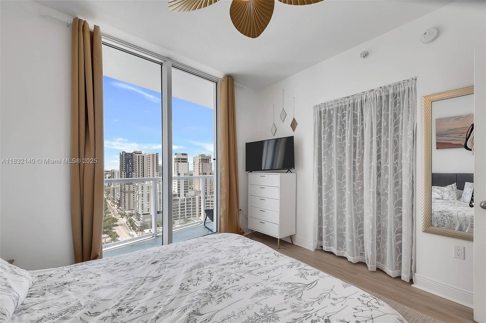 LATITUDE ON THE RIVER CON - Residential