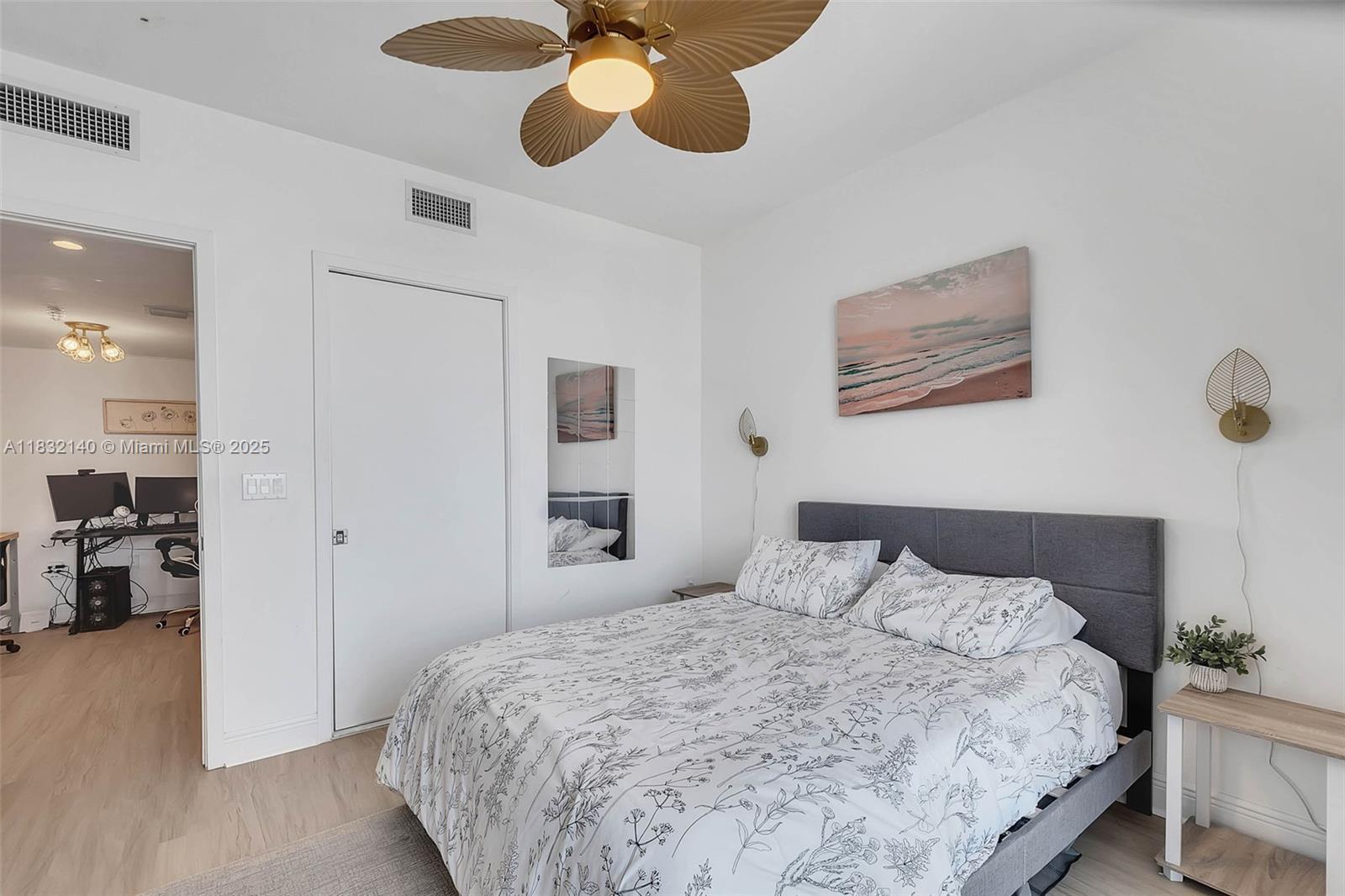 LATITUDE ON THE RIVER CON - Residential