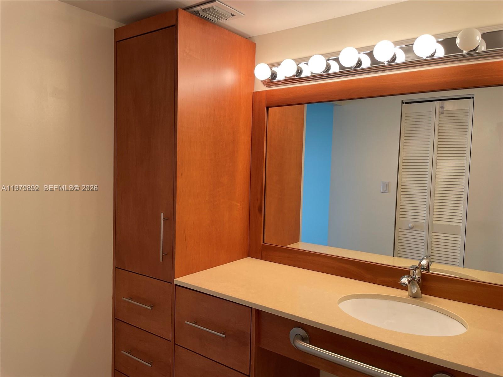 ARLEN HOUSE EAST CONDO - Residential