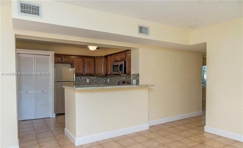 1215 NE 16th Ave 1