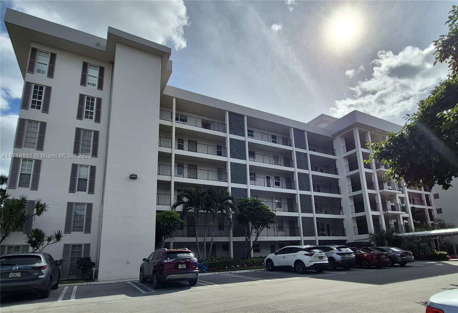 Rental Property at 2850 N Palm Aire Dr 106, Pompano Beach, Broward County, Florida - Bedrooms: 1 
Bathrooms: 1  - $1,350 MO.