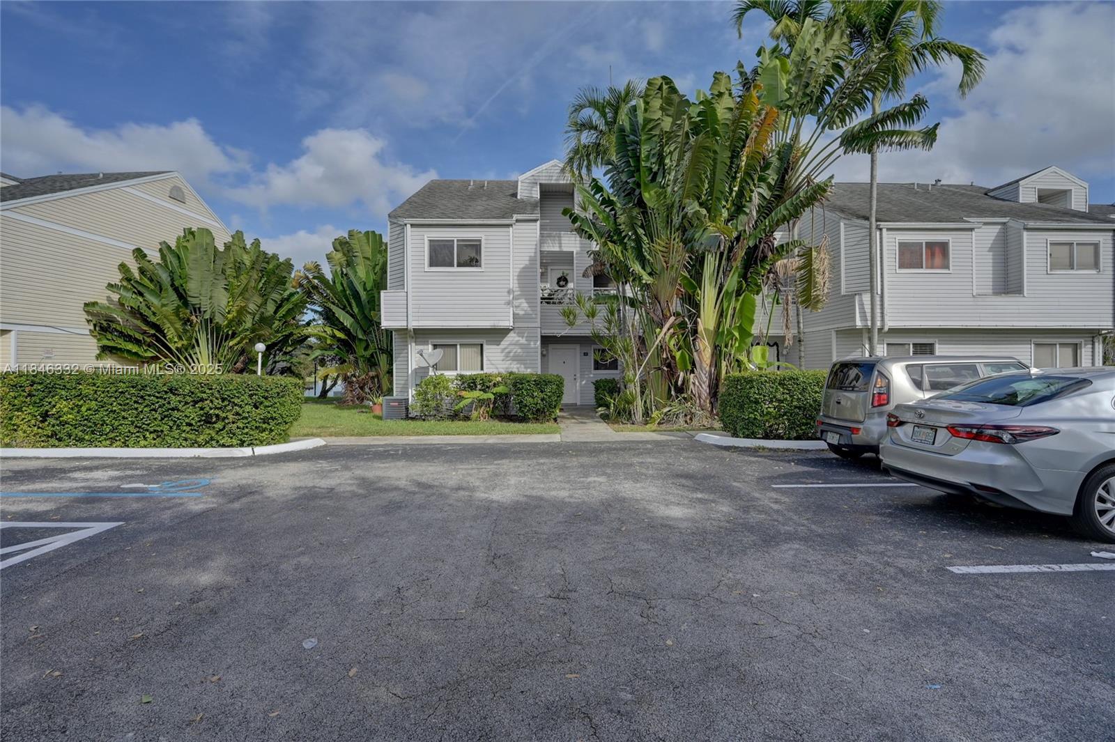 3453 NW 44th St 107