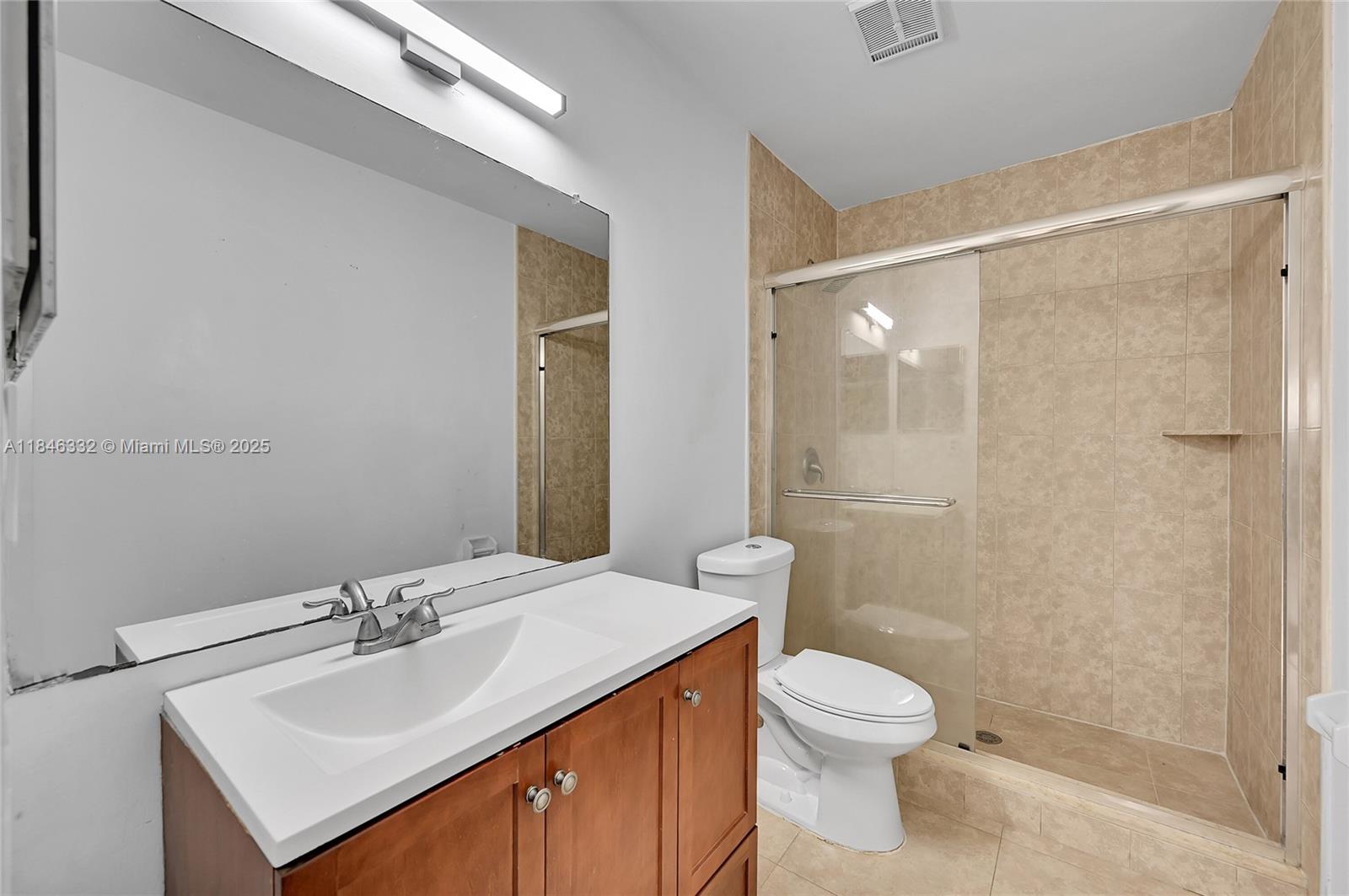 SUMMER LAKE - Residential