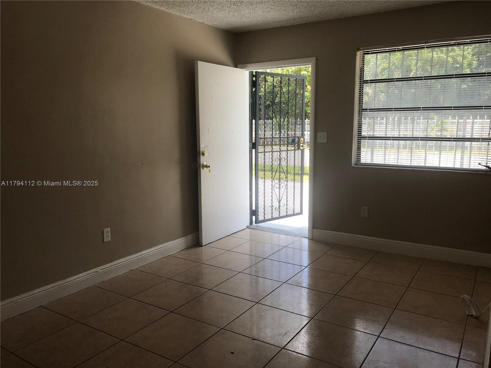 13315 Alexandria Dr 3
