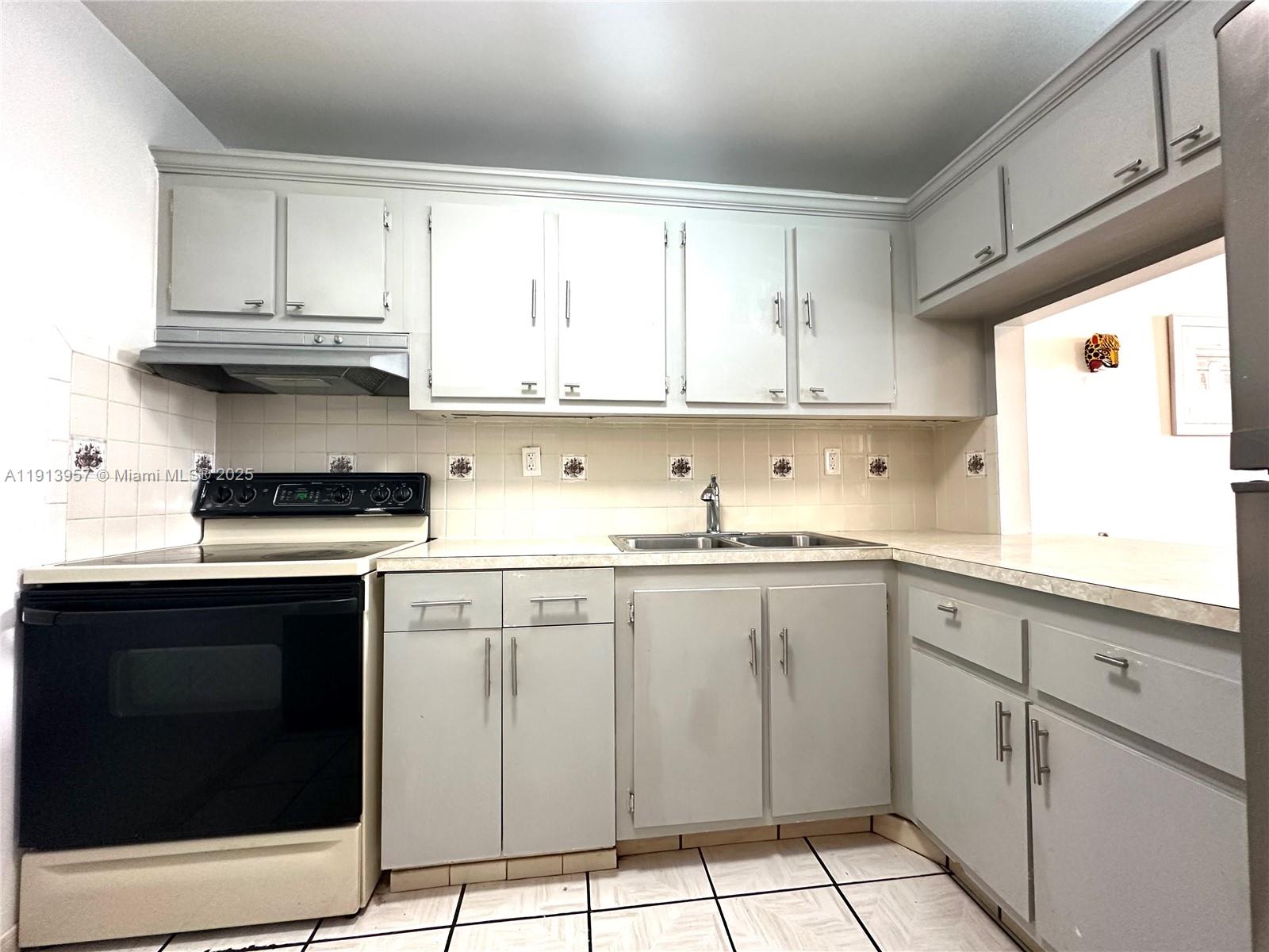 WEST BAY GARDENS CONDO - Residential Lease