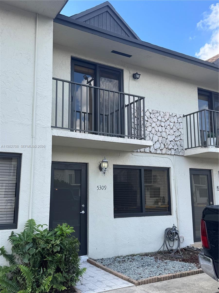 WESTLAND VILLAGE CONDO - Residential Lease