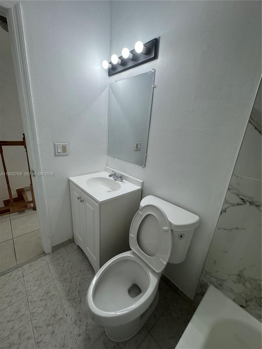 WESTLAND VILLAGE CONDO - Residential Lease