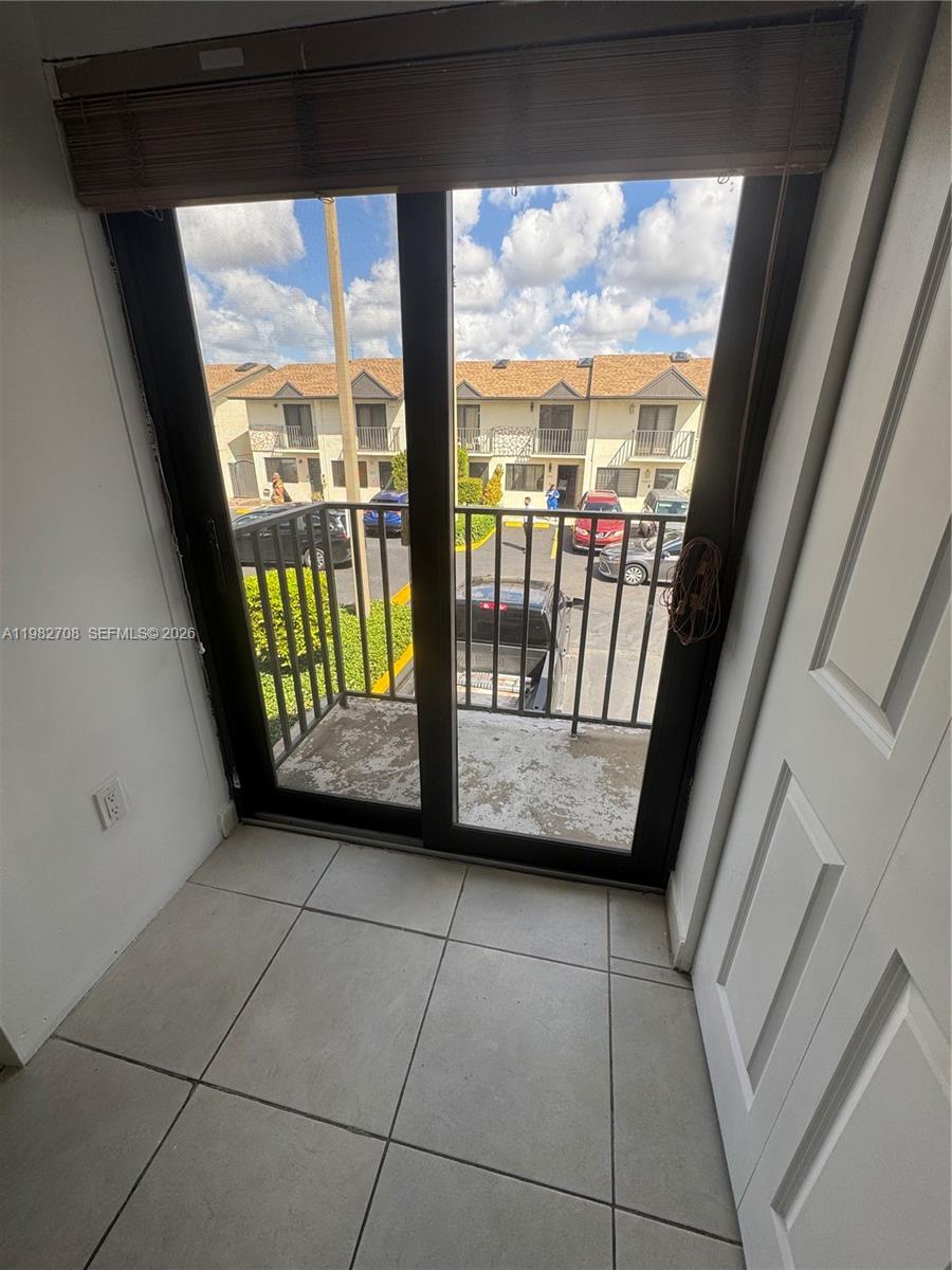 WESTLAND VILLAGE CONDO - Residential Lease