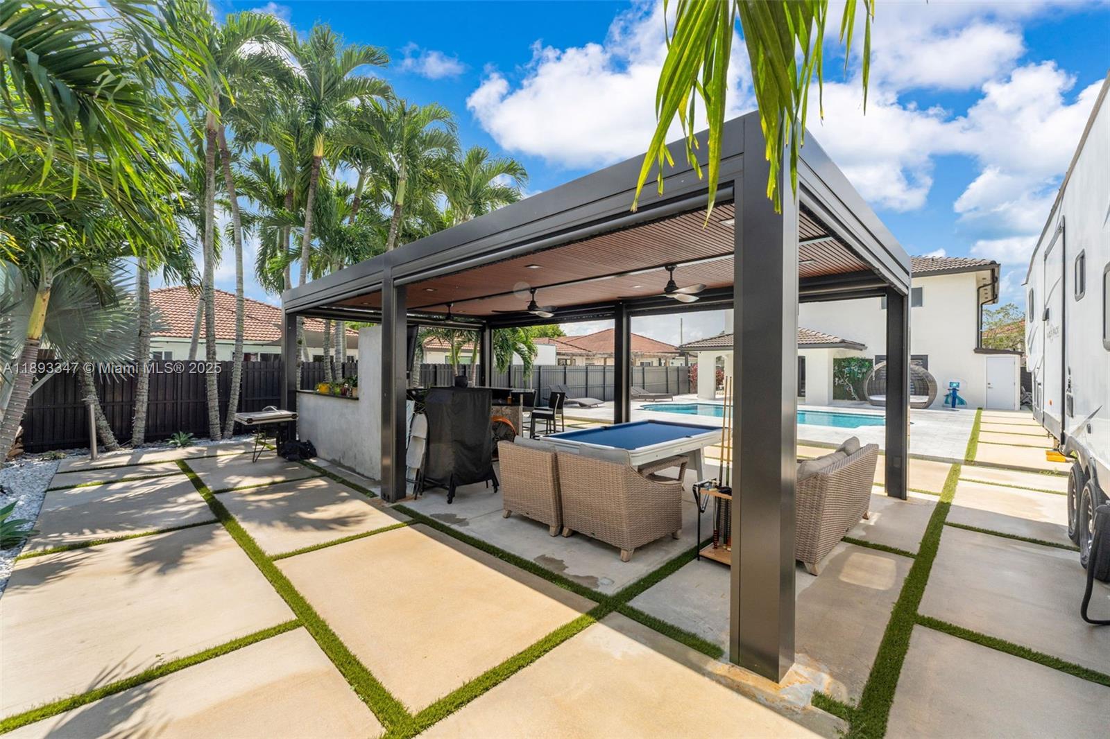 KAYLA S PLACE - Residential