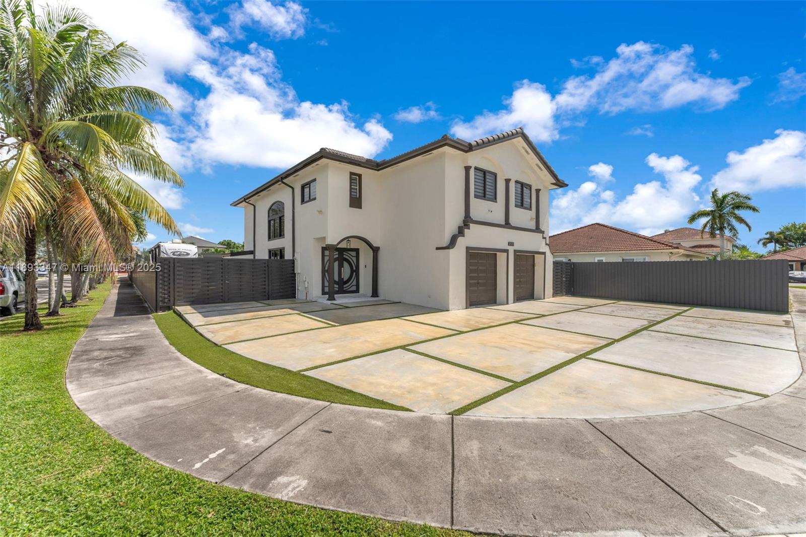 KAYLA S PLACE - Residential