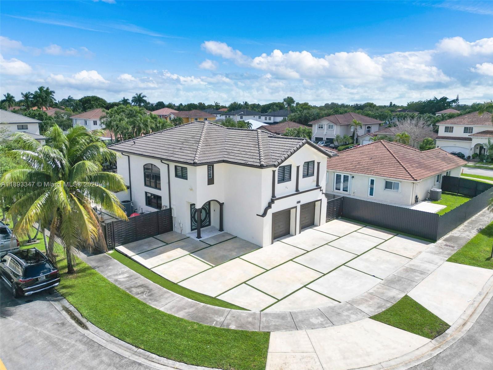 KAYLA S PLACE - Residential