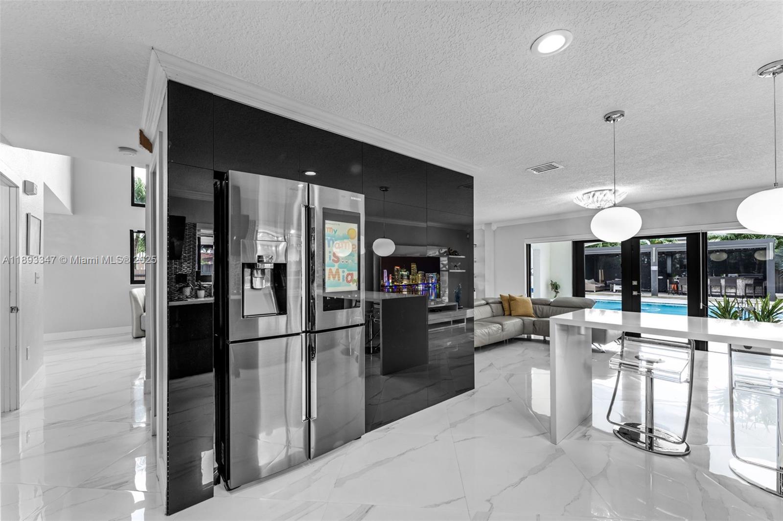 KAYLA S PLACE - Residential
