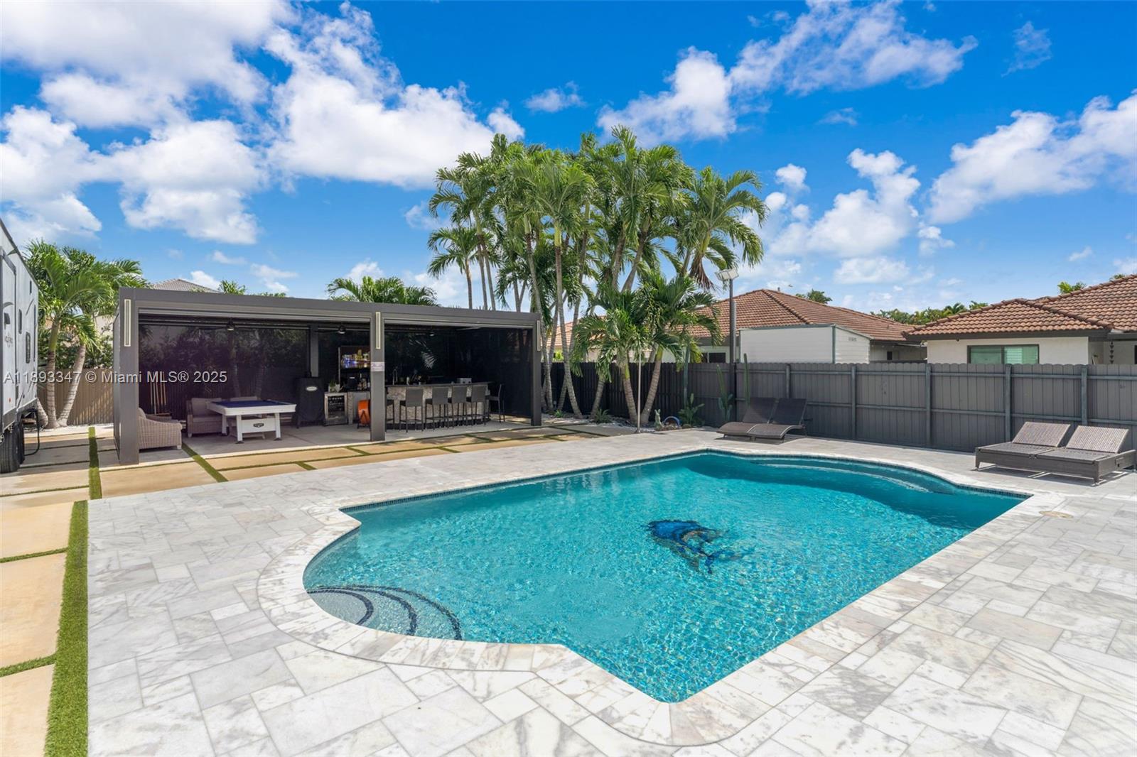 KAYLA S PLACE - Residential