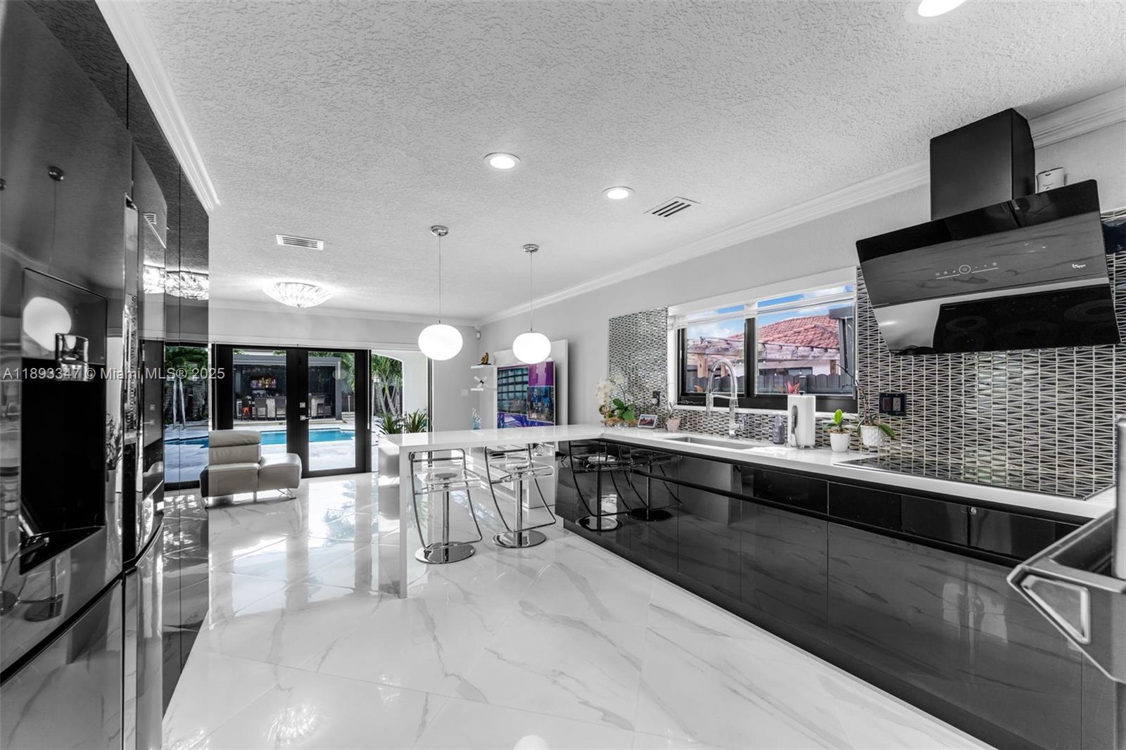 KAYLA S PLACE - Residential