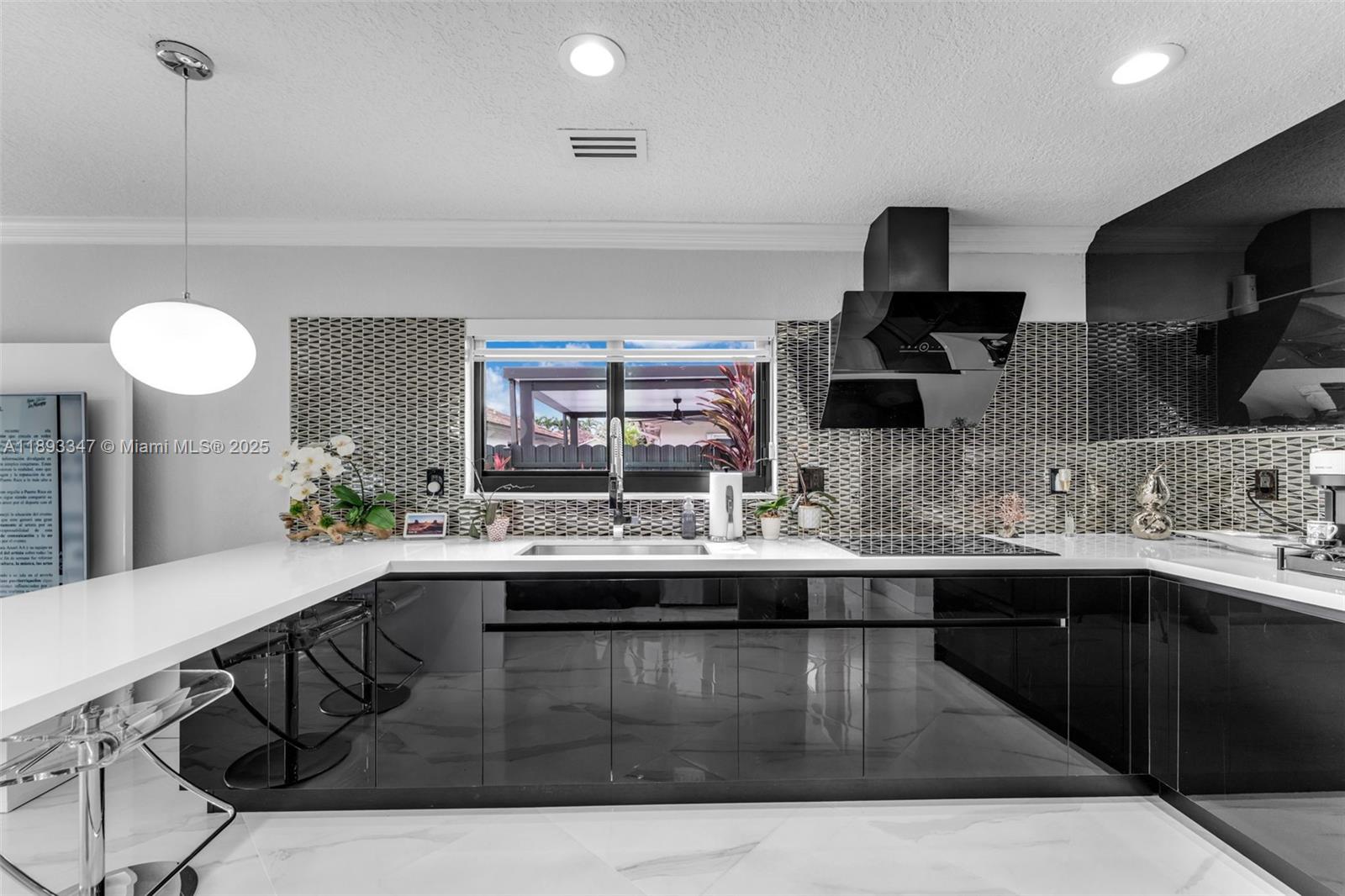 KAYLA S PLACE - Residential