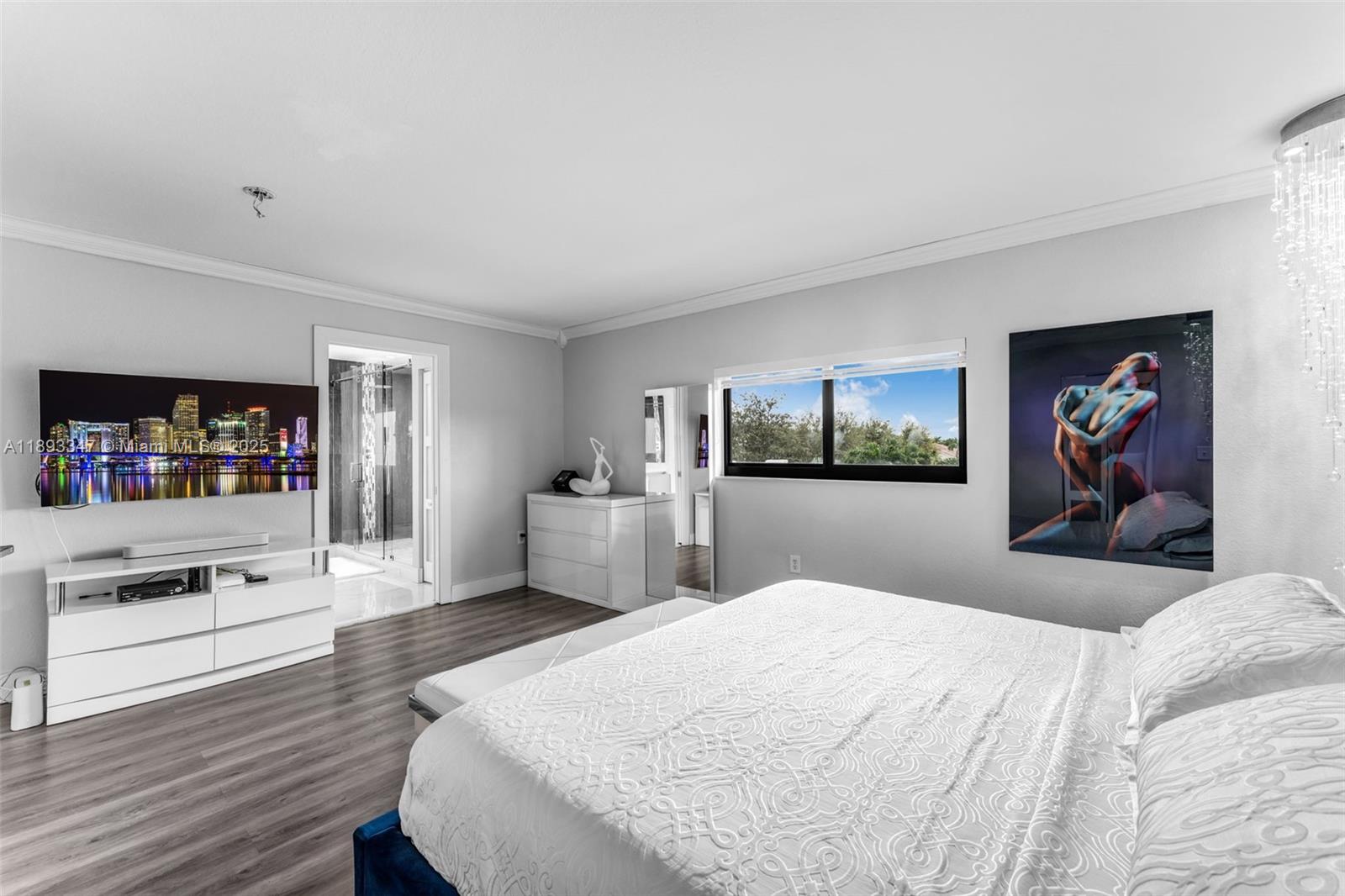 KAYLA S PLACE - Residential