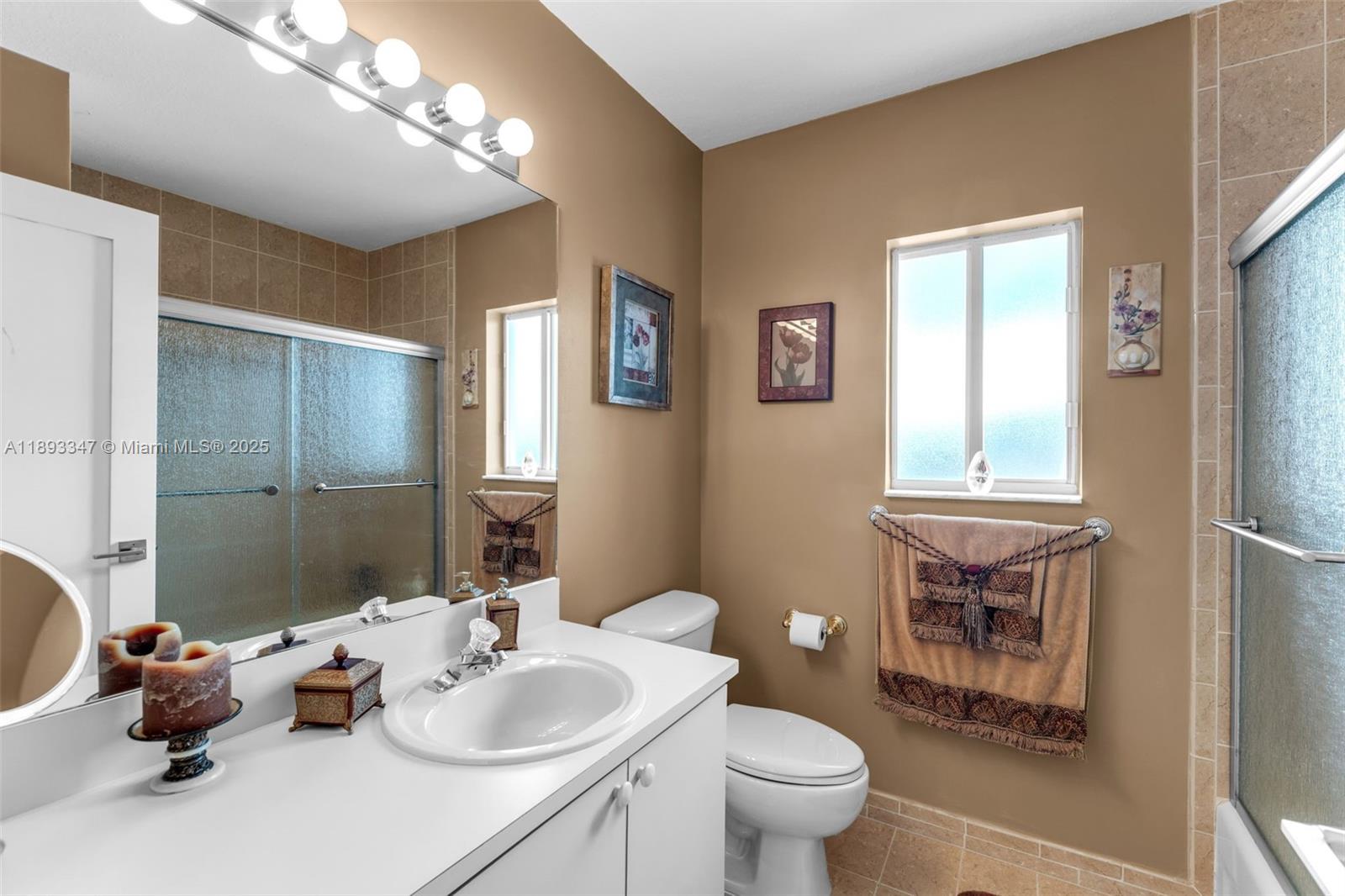 KAYLA S PLACE - Residential