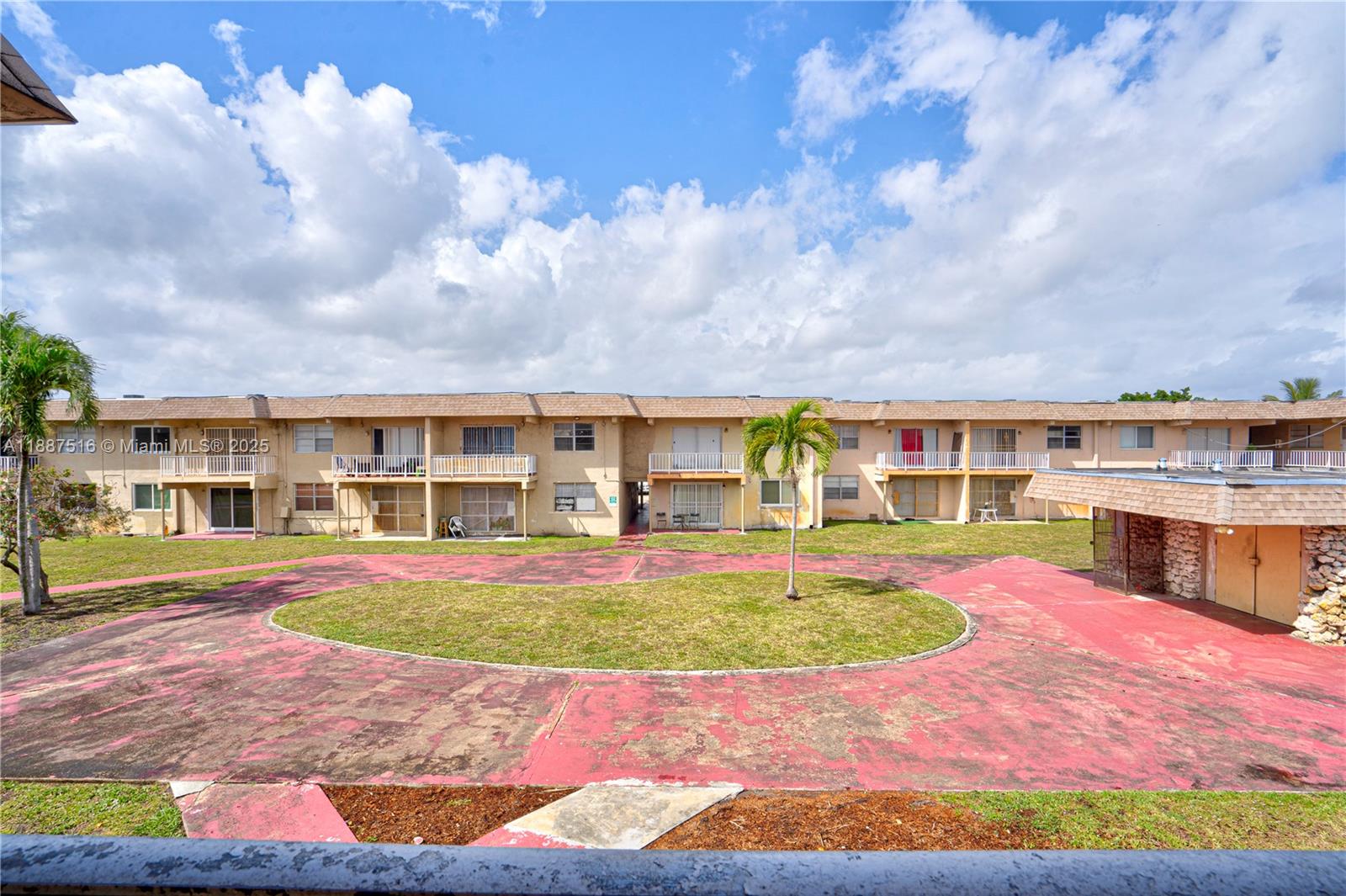 NEW WORLD CONDO APTS II - Residential Lease