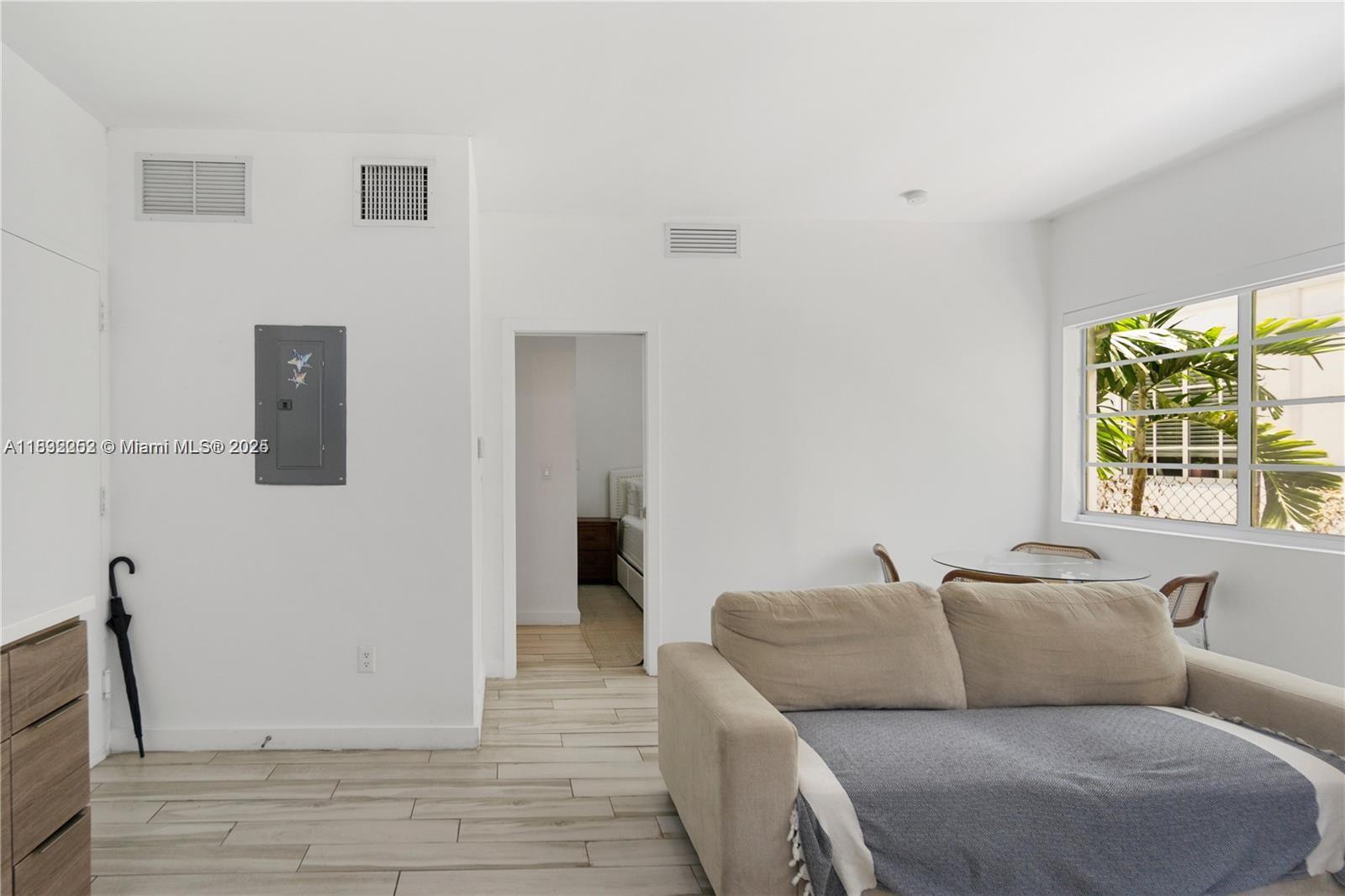 1560 Meridian Ave 108