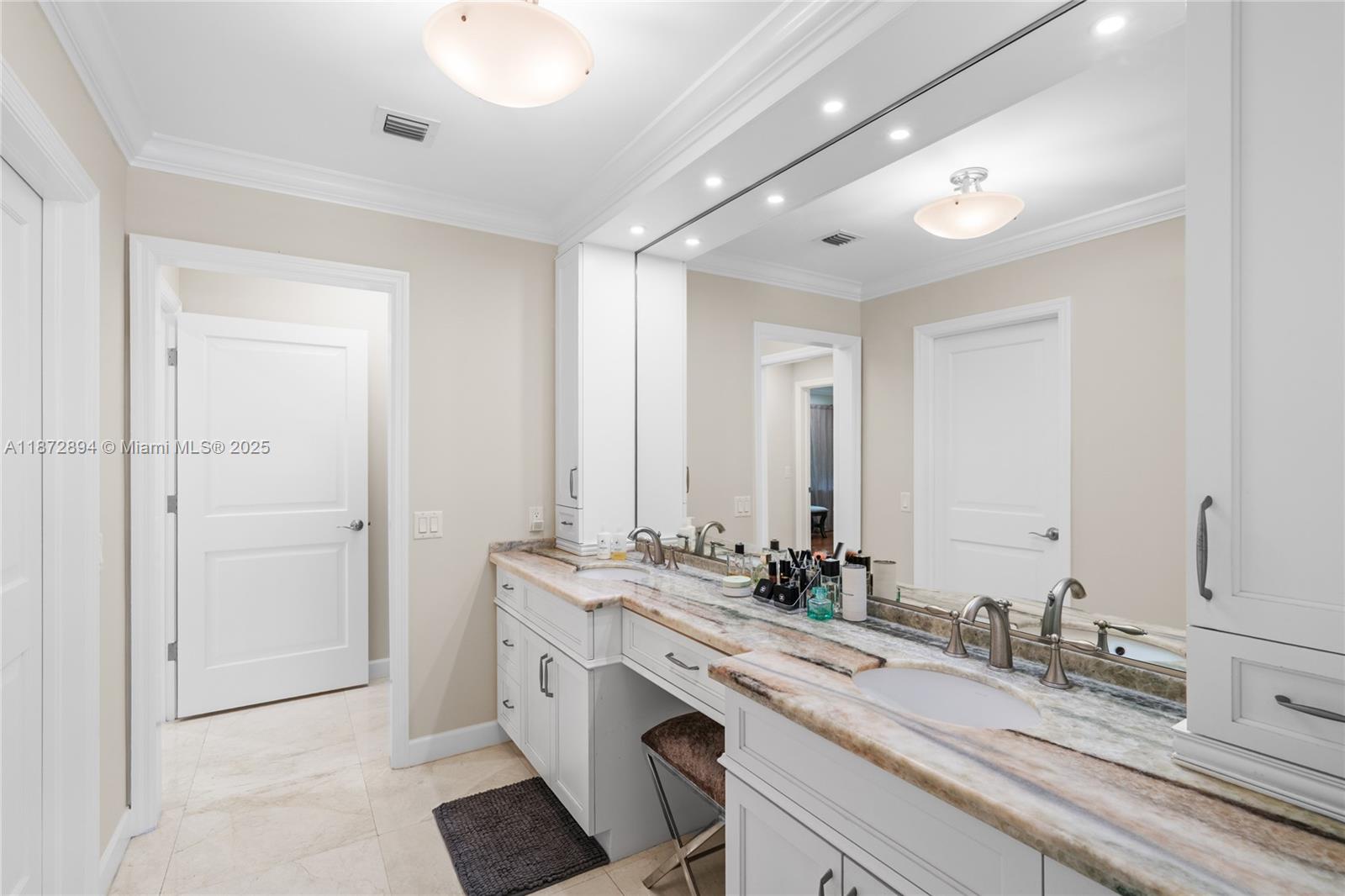 C GAB COUNTRY CLUB SEC 5 - Residential