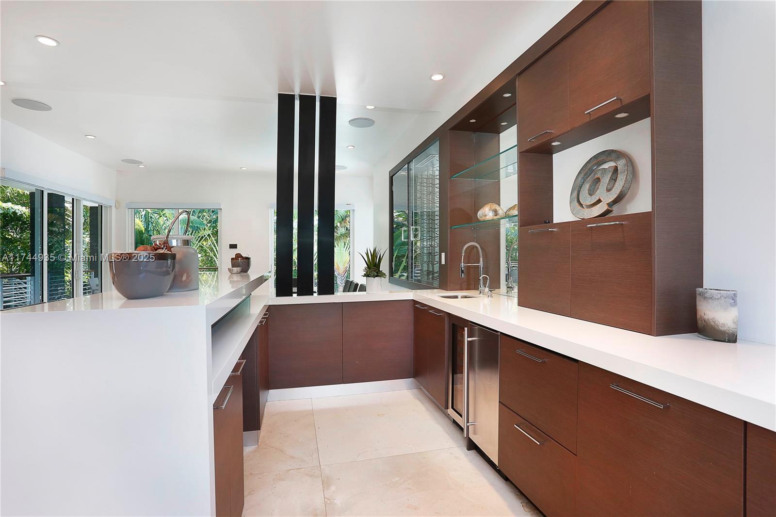 TROPICAL ISLE HOMES SUB - Residential Lease