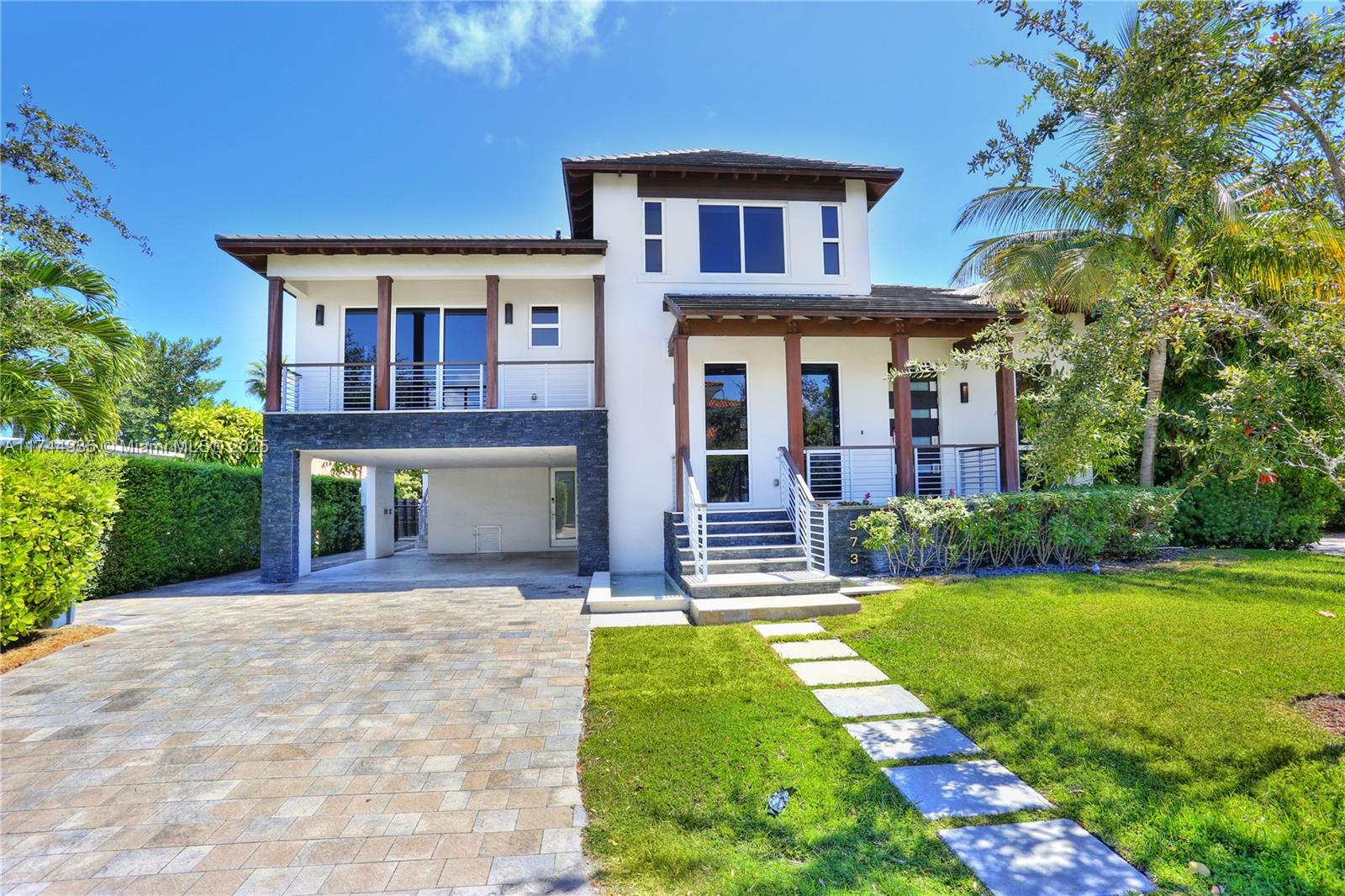 TROPICAL ISLE HOMES SUB - Residential Lease