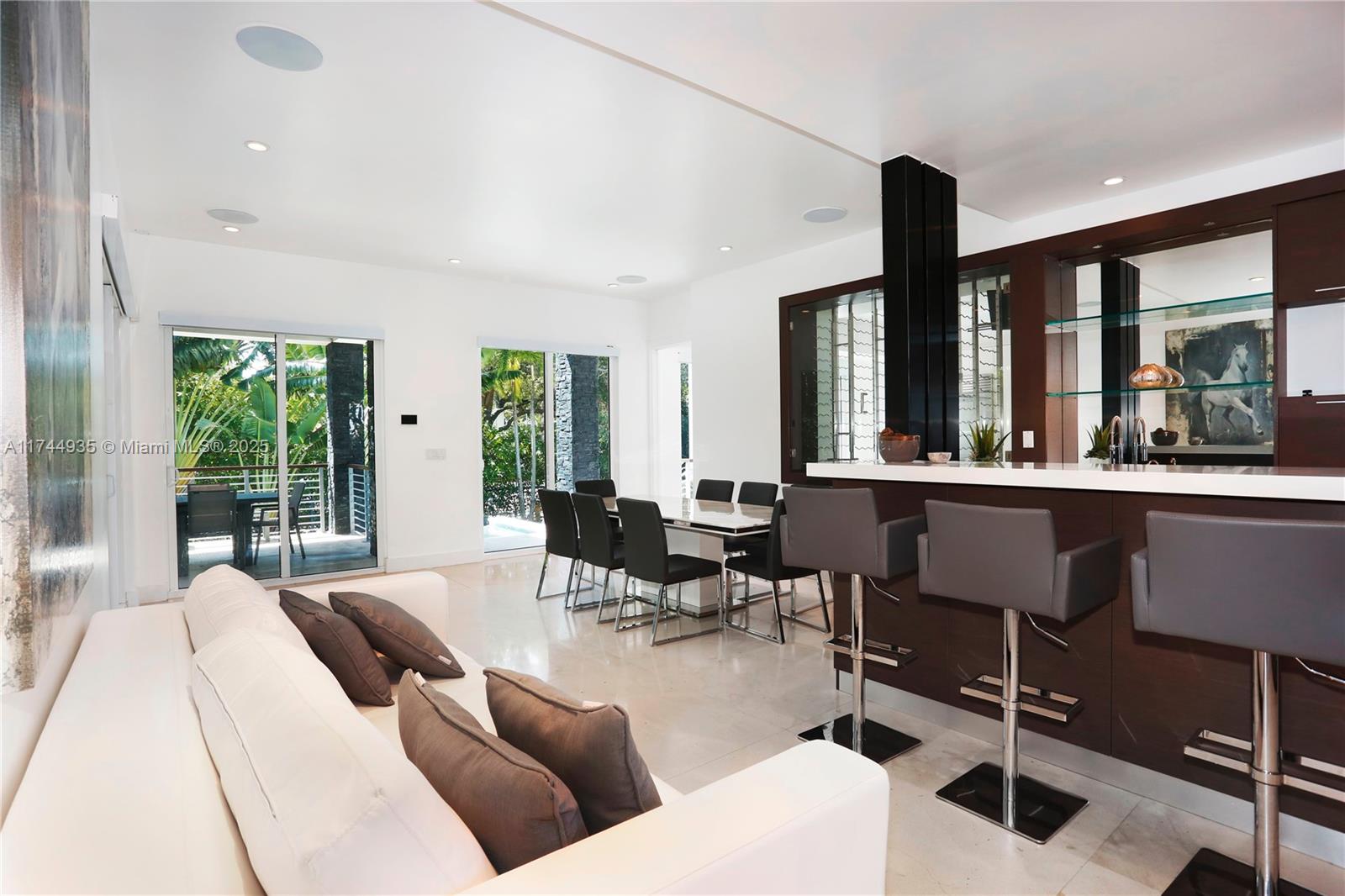 TROPICAL ISLE HOMES SUB - Residential Lease