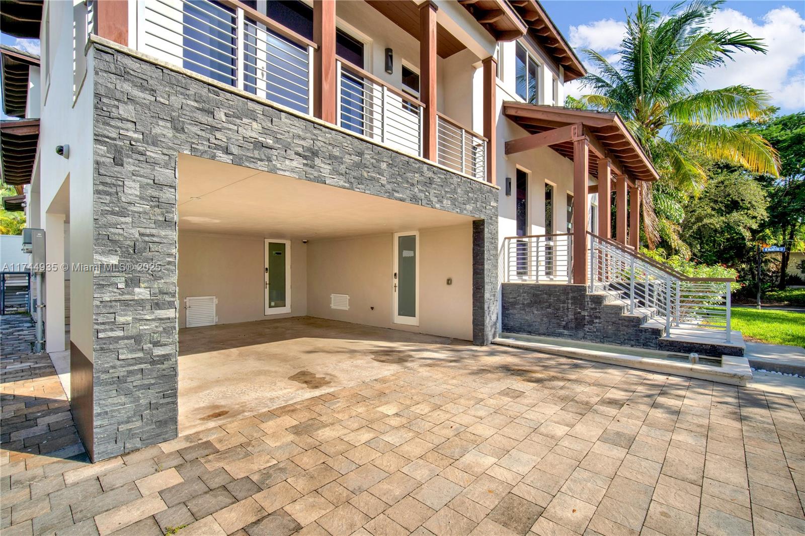 TROPICAL ISLE HOMES SUB - Residential Lease