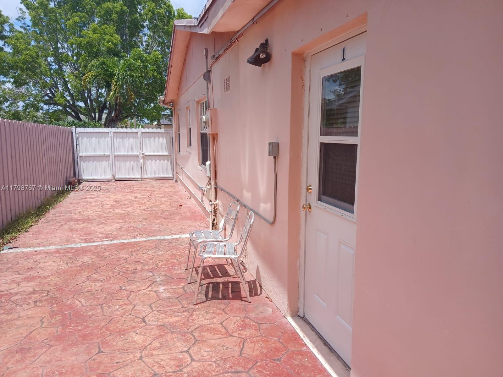 Rental Property at Address Not Disclosed, Miami, Broward County, Florida - Bedrooms: 1 
Bathrooms: 1  - $1,200 MO.