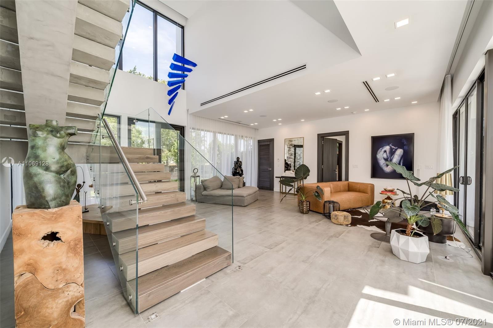 NAUTILUS EXTENSION 5TH - Residential