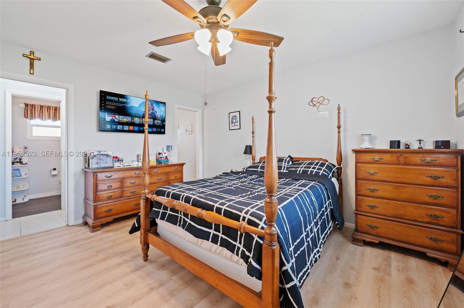 CRESTHAVEN VILLAS CONDO 2 - Residential