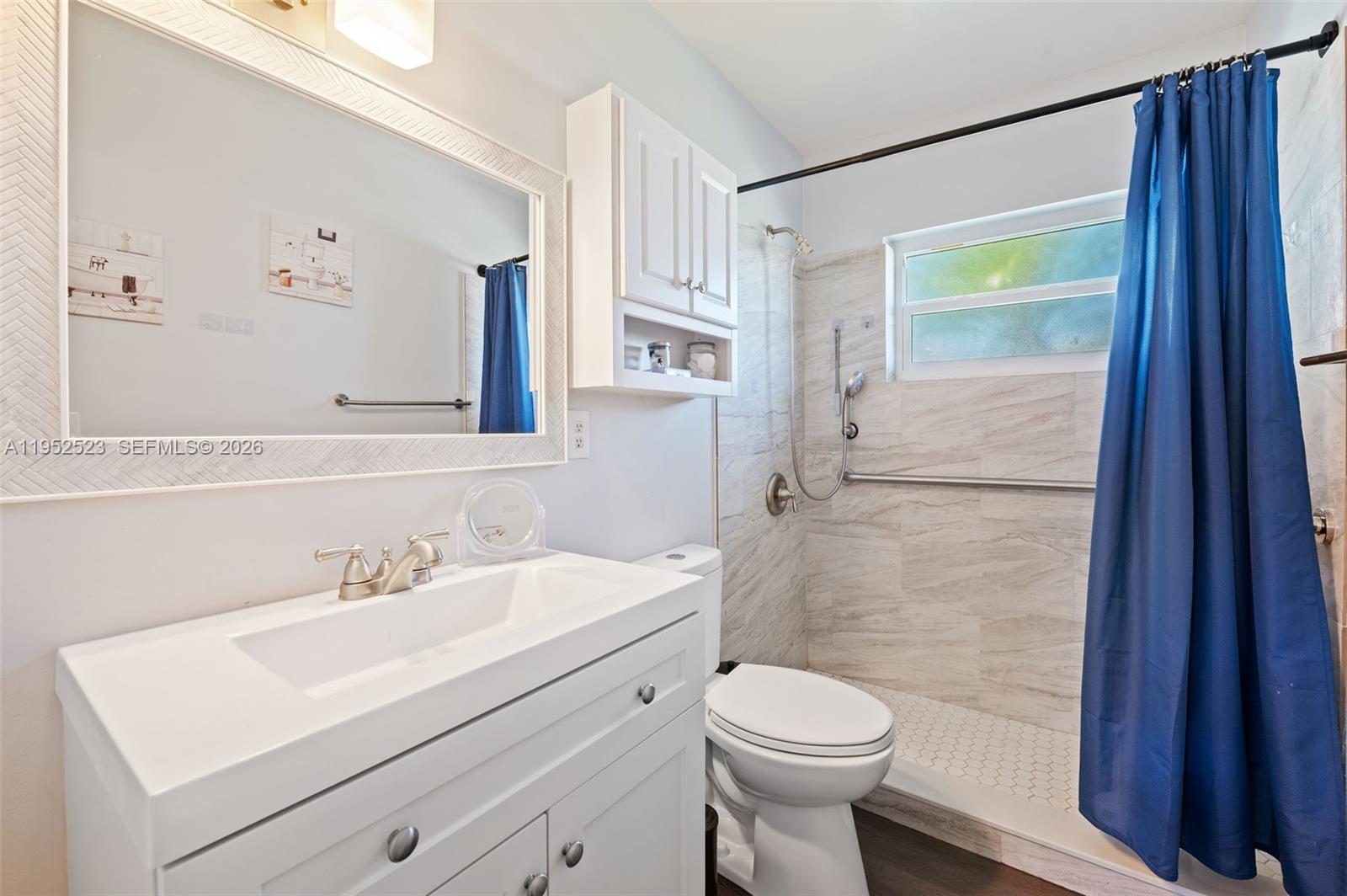 CRESTHAVEN VILLAS CONDO 2 - Residential