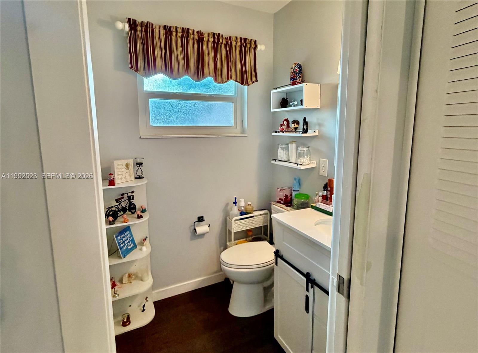 CRESTHAVEN VILLAS CONDO 2 - Residential