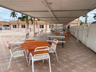 CRESTHAVEN VILLAS CONDO 2 - Residential