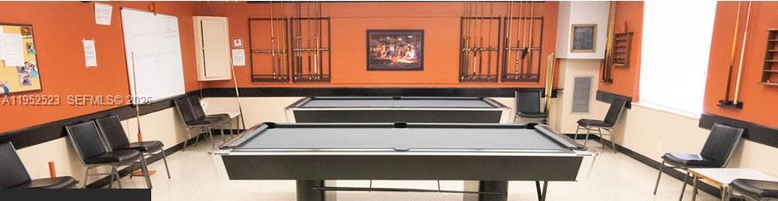 CRESTHAVEN VILLAS CONDO 2 - Residential