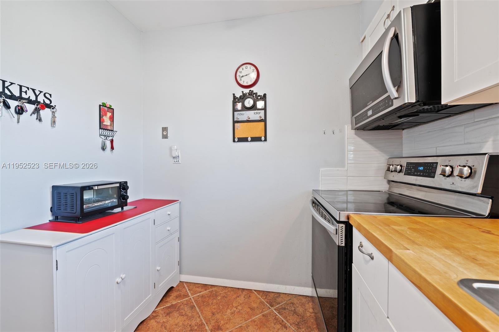 CRESTHAVEN VILLAS CONDO 2 - Residential