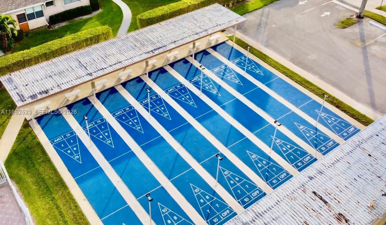 CRESTHAVEN VILLAS CONDO 2 - Residential