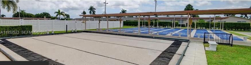 CRESTHAVEN VILLAS CONDO 2 - Residential