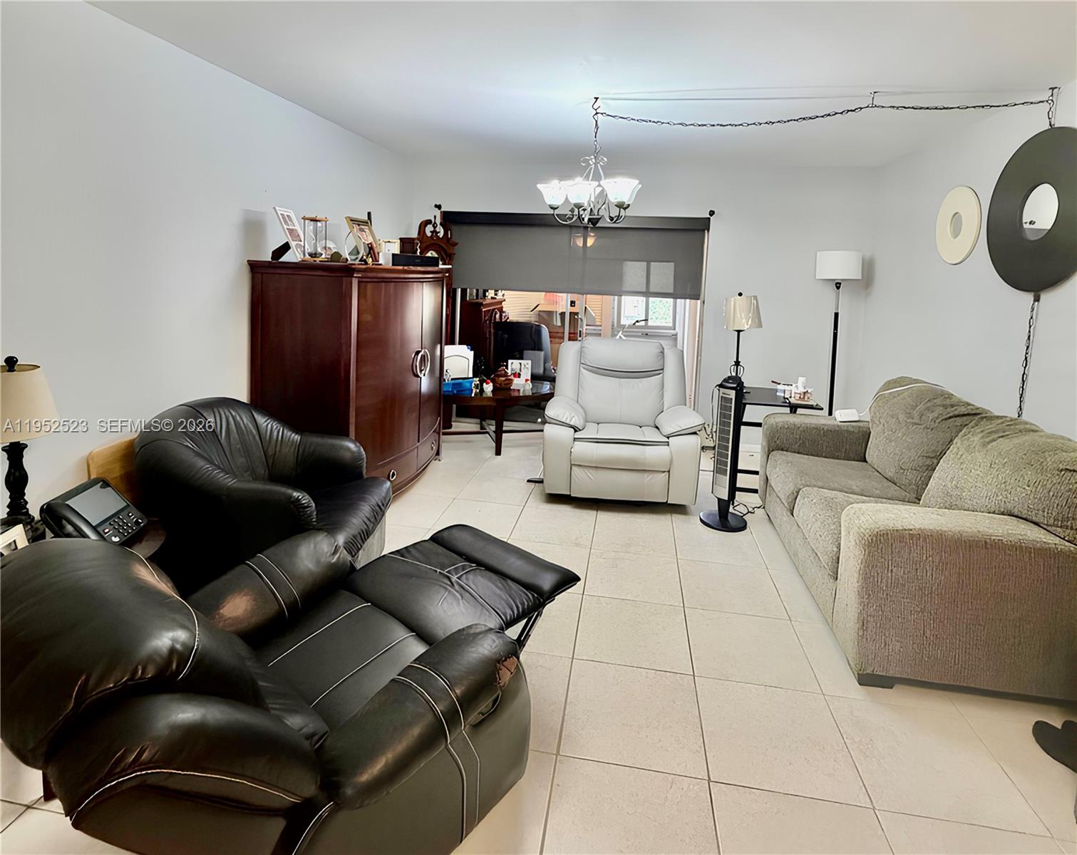 CRESTHAVEN VILLAS CONDO 2 - Residential