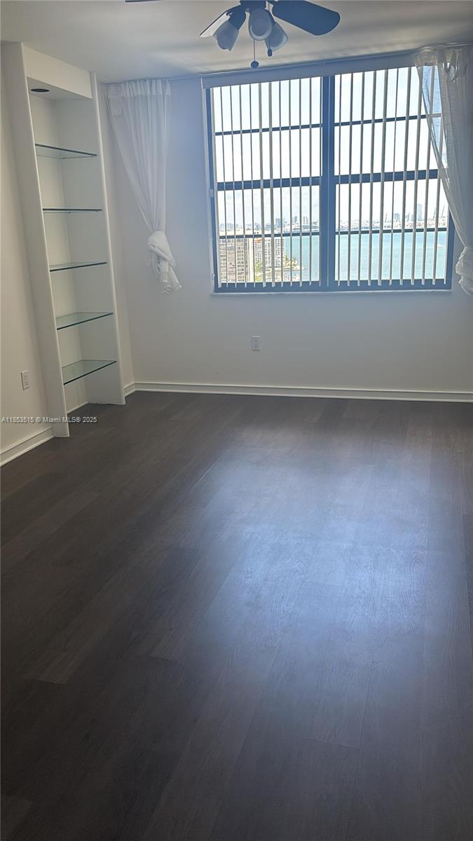 2333 Brickell Ave 2607