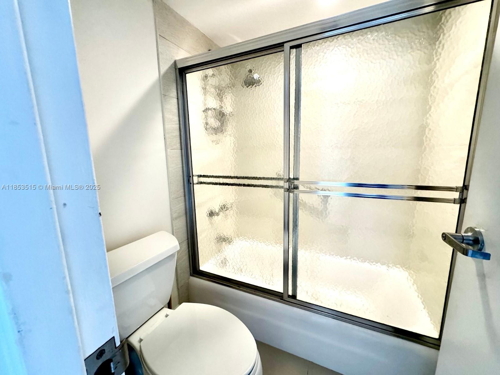 BRICKELL BAY CLUB CONDO - Residential