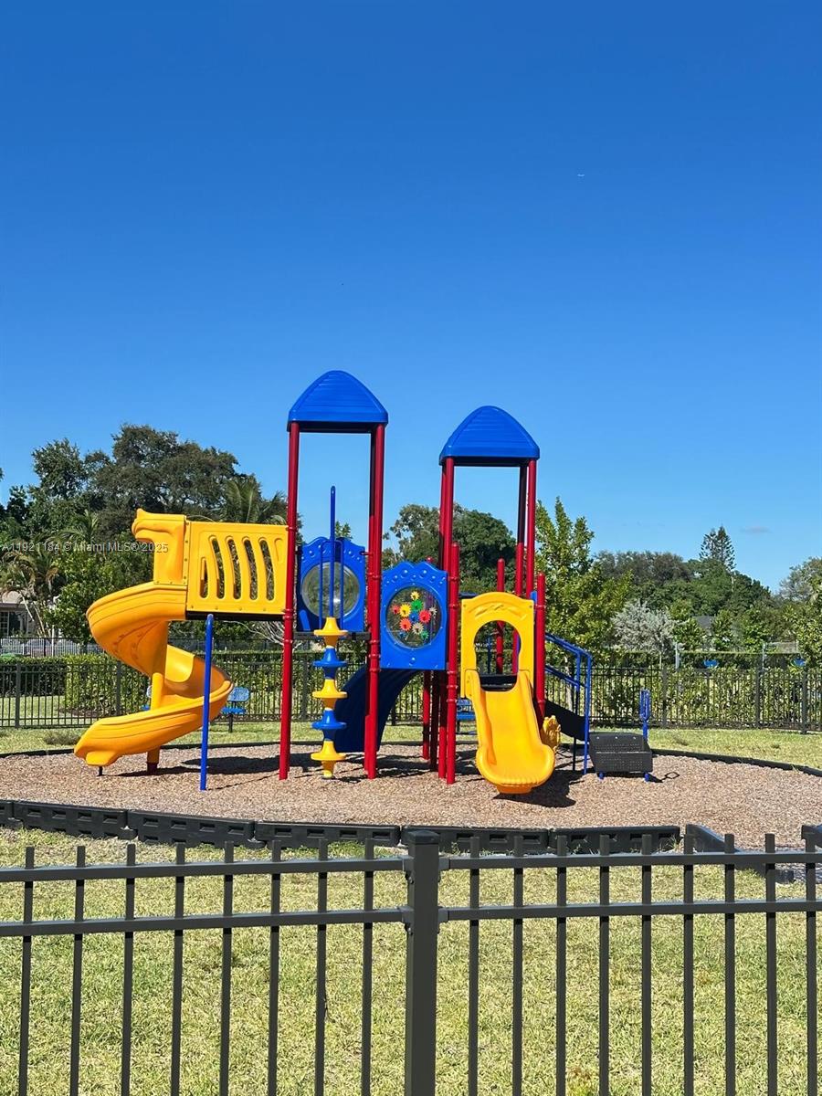 GOLF PARK SEC 1 - Residential