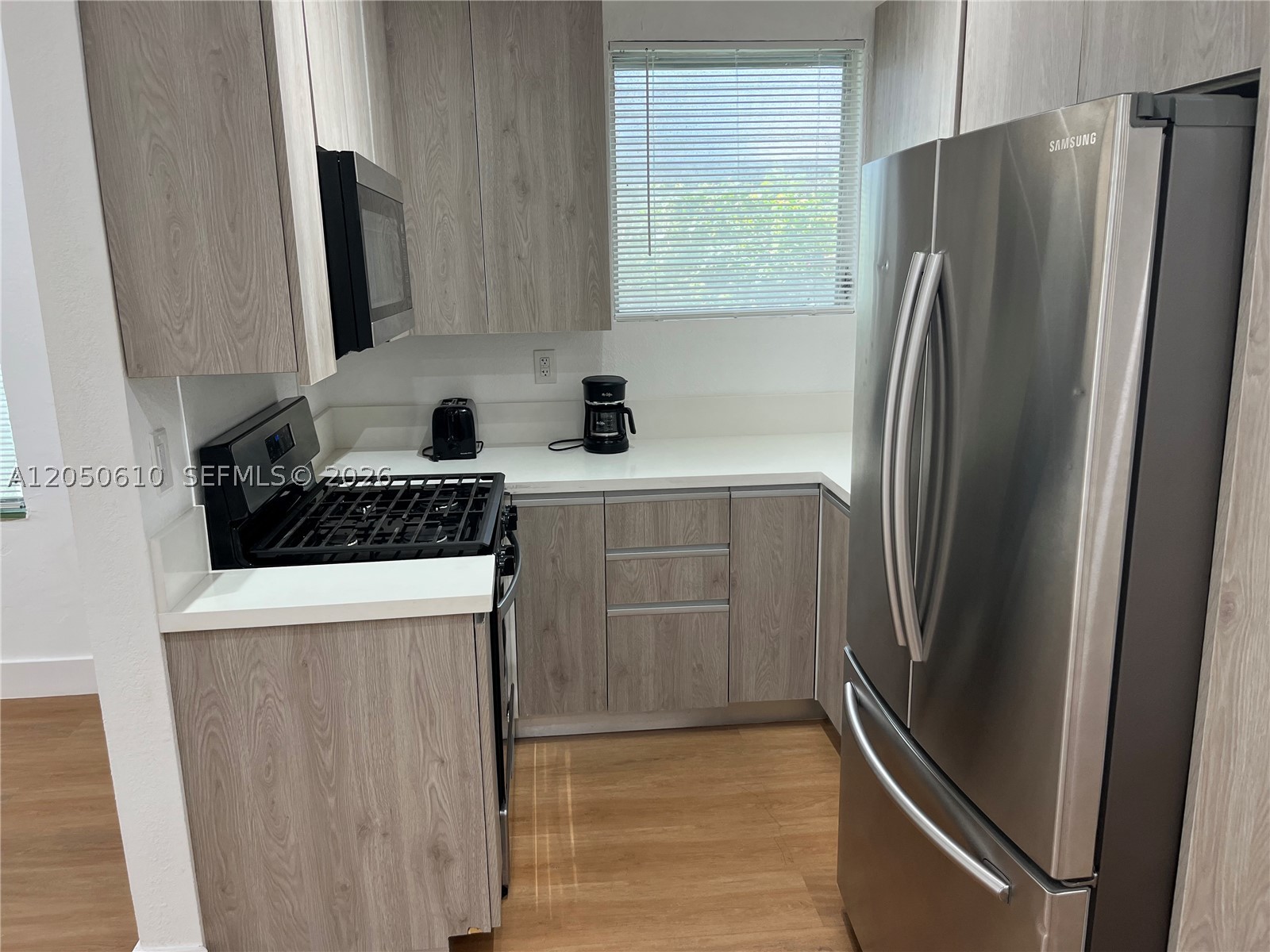 740 Michigan Ave 2