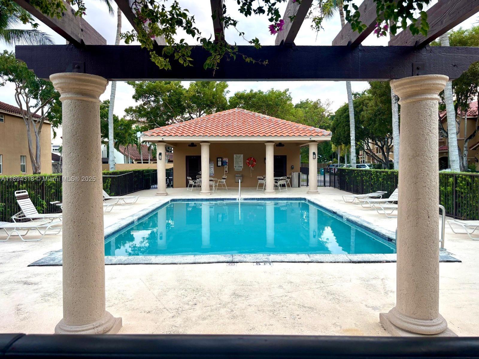 VILLA CASTILLO - Residential