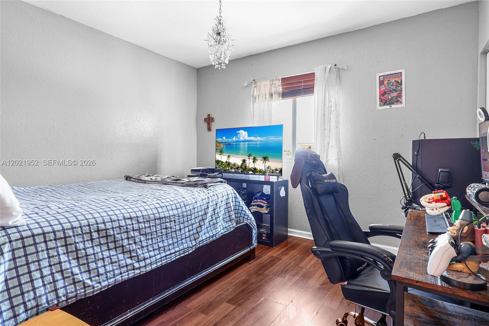 PRECIOUS HOMES AT LAKES B - Residential